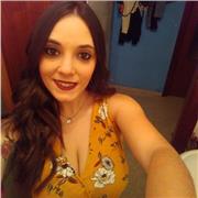 Impartiría clases particulares de materias como inglés, psicología, filosofía, lengua y literatura, entre otras de similar rama